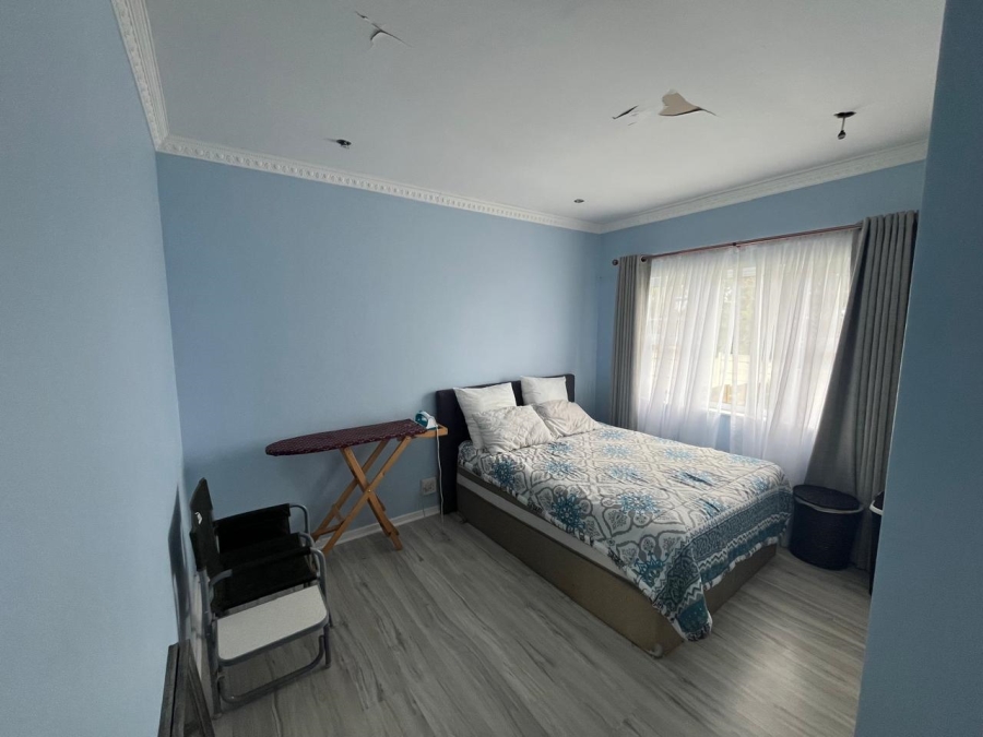 To Let 3 Bedroom Property for Rent in Sunnyridge Eastern Cape